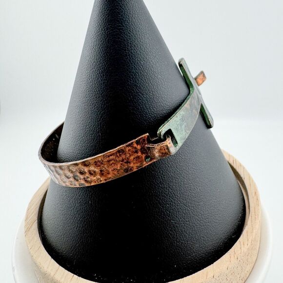 Vintage Cross Copper Bracelet Patina Brutalist Religion Rustic Retro - Picture 7 of 10